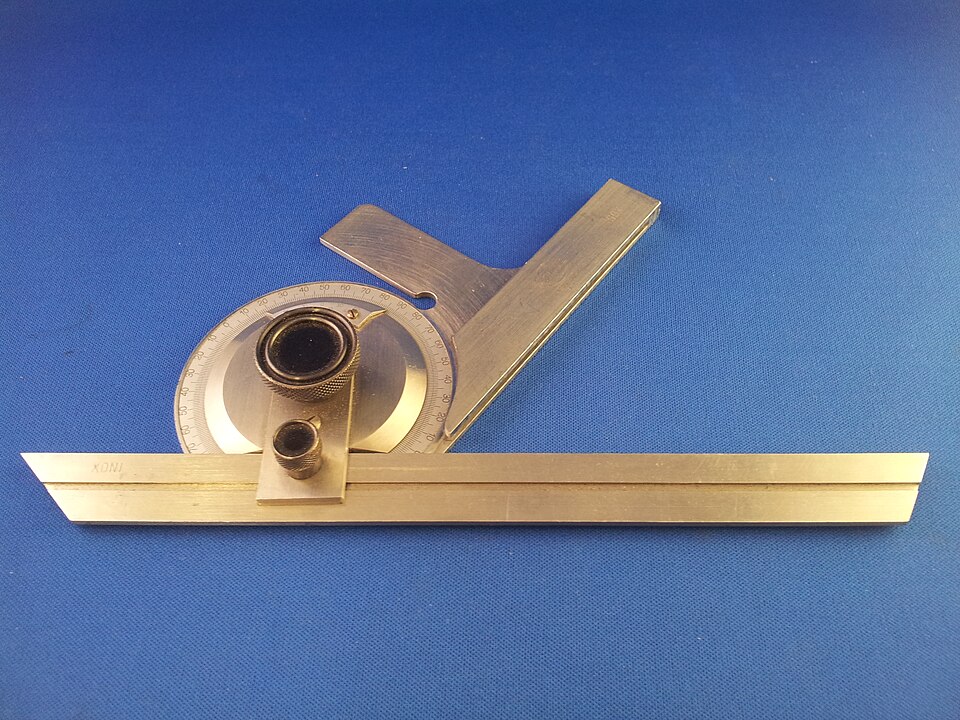 Protractor