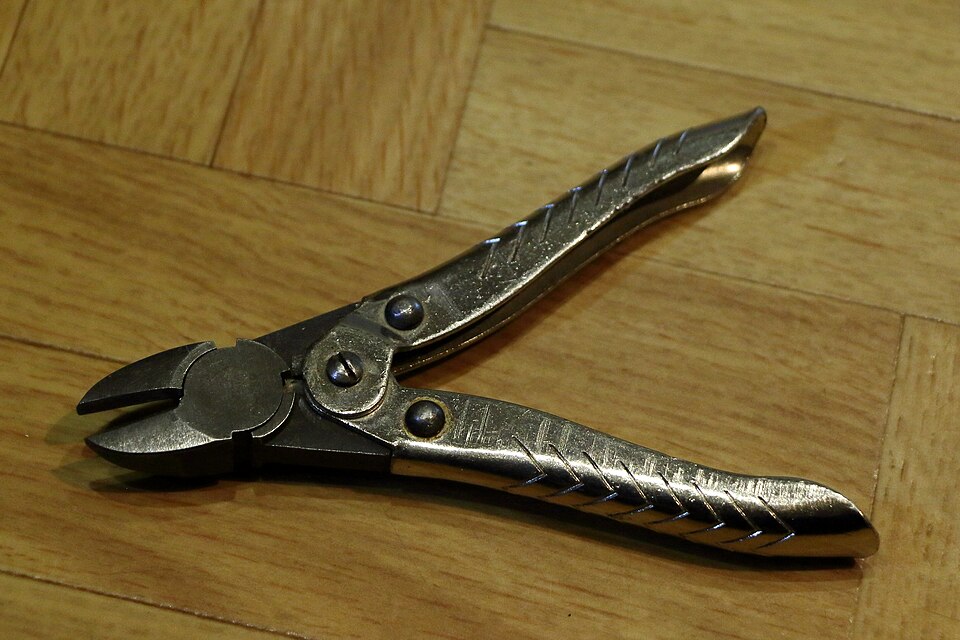 Diagonal Cutting Plier